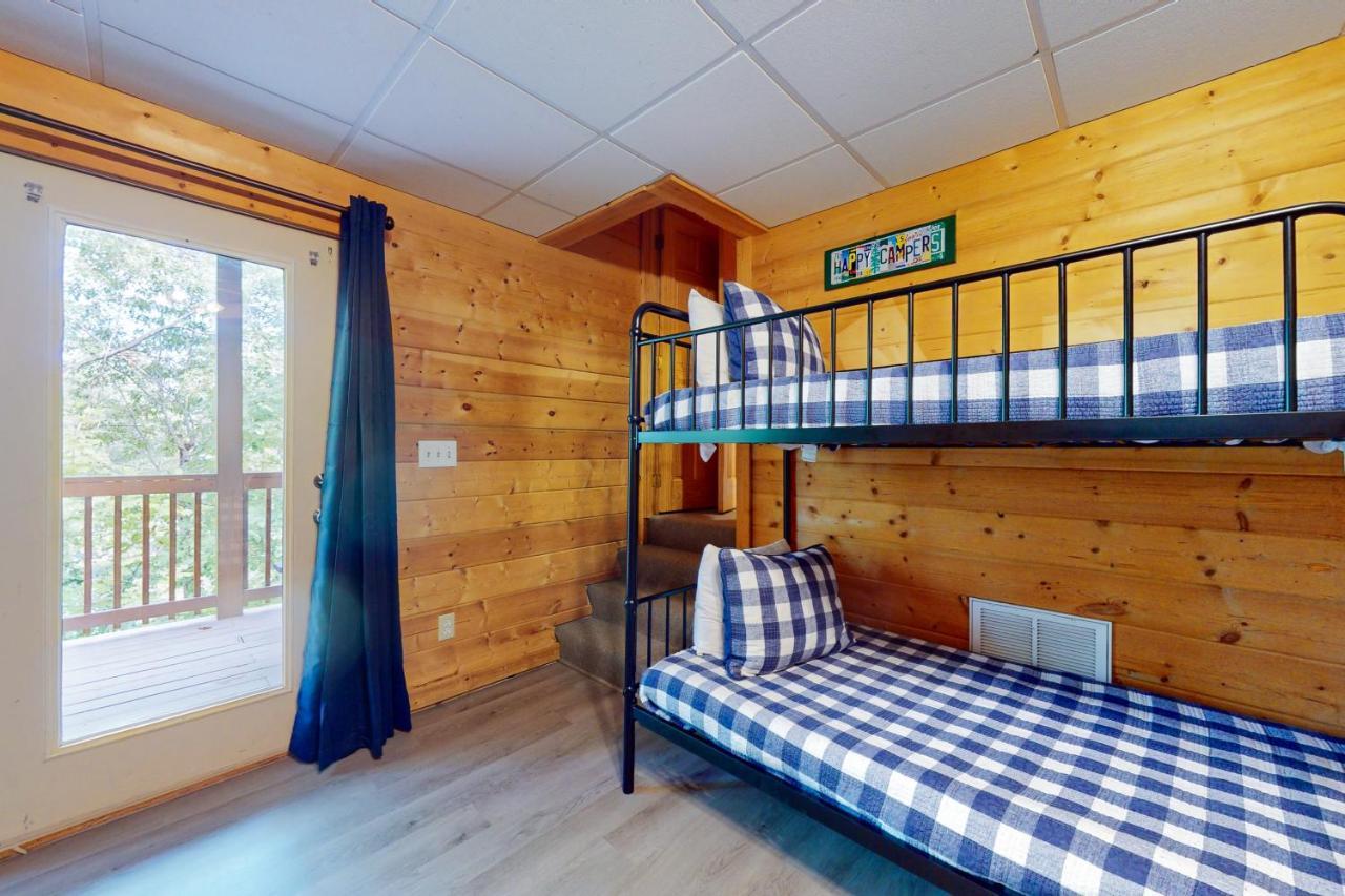 Moose Tracks Lodge Пиджен-Фордж Экстерьер фото
