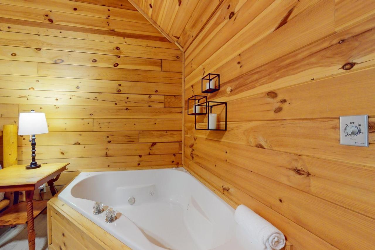 Moose Tracks Lodge Пиджен-Фордж Экстерьер фото